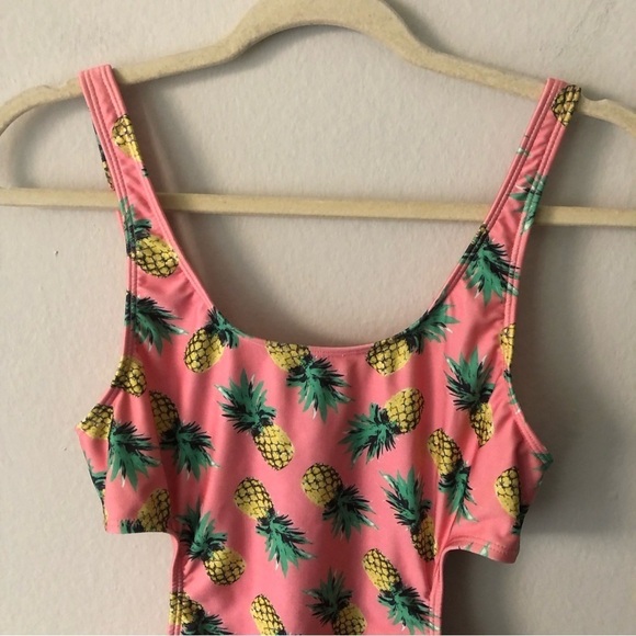 Wildfox Pineapple Cut out One Piece Swimsuit in Pink Size Medium - Picture 2 of 9